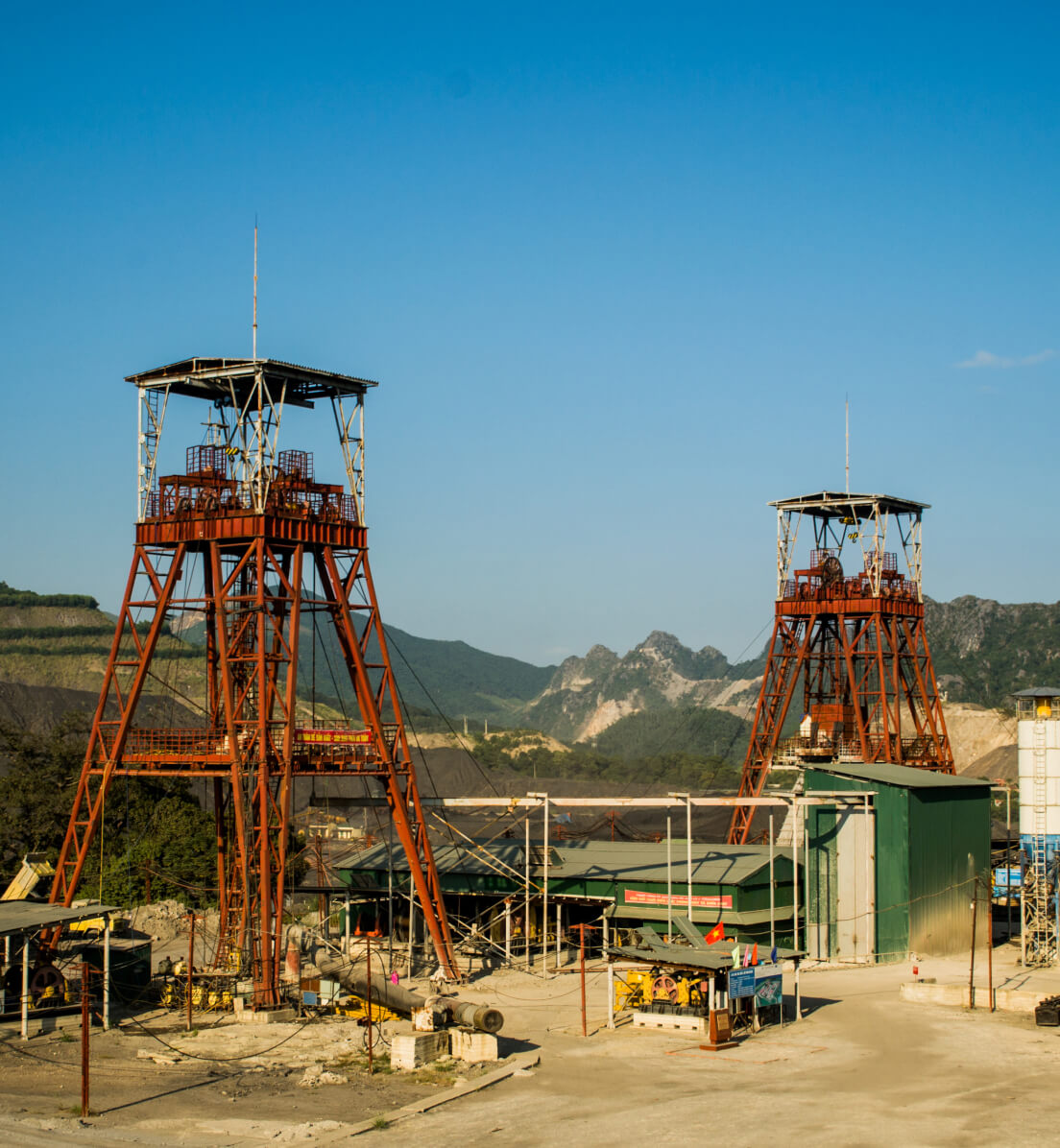 Budowa kopalni  